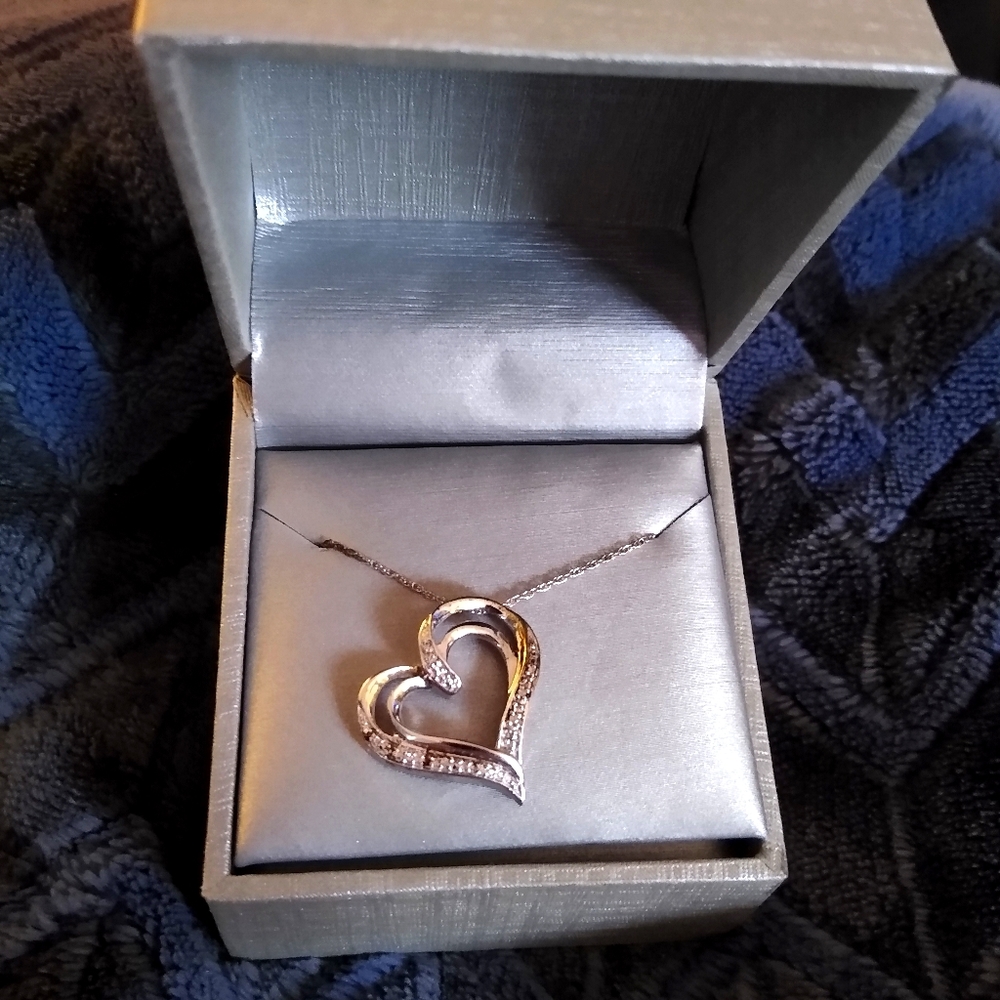 Heart Pendant necklace